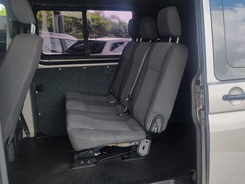 2017 Volkswagen Transporter 2.0BiTDI Crew Bus SWB Auto For Sale in KZN