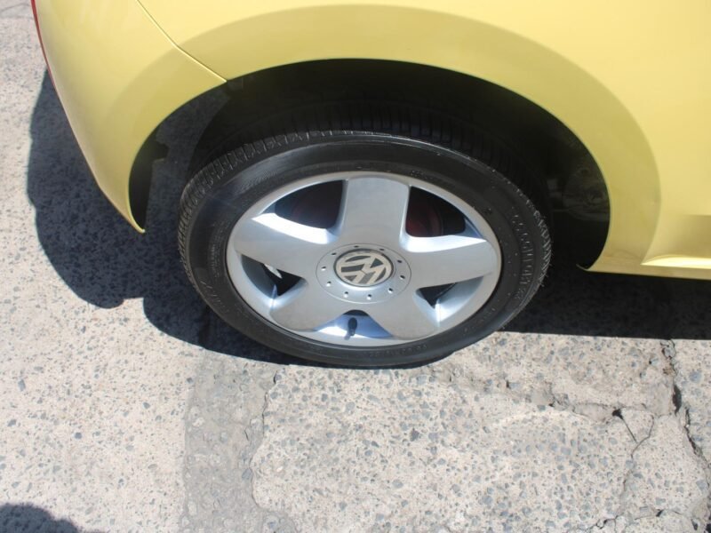 2015 Volkswagen up! Move up! 3-Door 1.0 For Sale in KZN