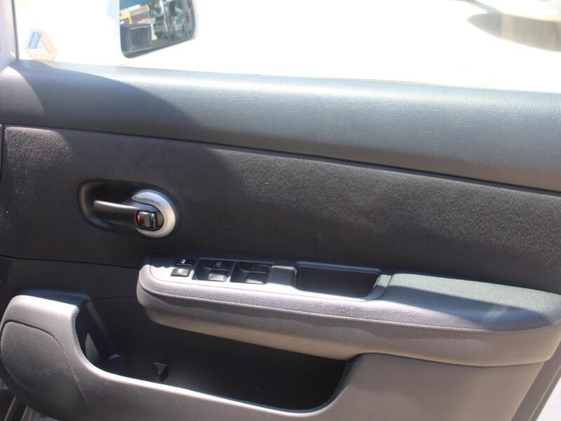 2008 Nissan Tiida Sedan 1.6 Visia+ Auto For Sale in KZN