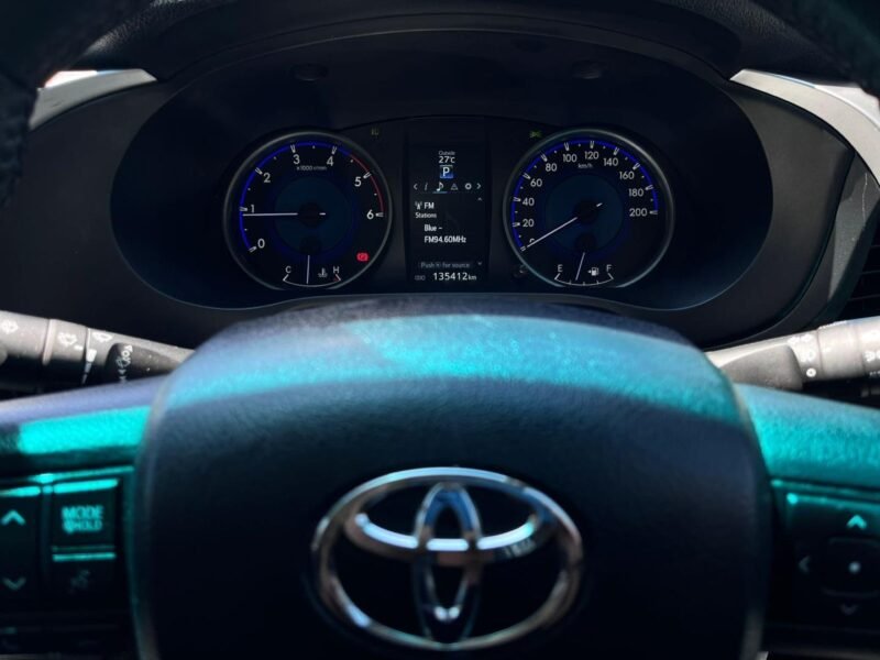 2017 Toyota Hilux 2.8GD-6 double cab Raider auto For Sale in KZN