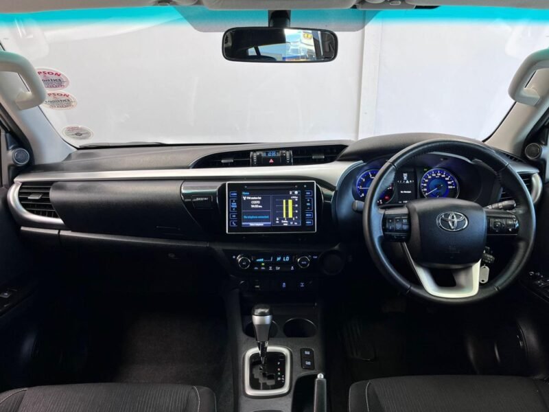 2017 Toyota Hilux 2.8GD-6 double cab Raider auto For Sale in KZN
