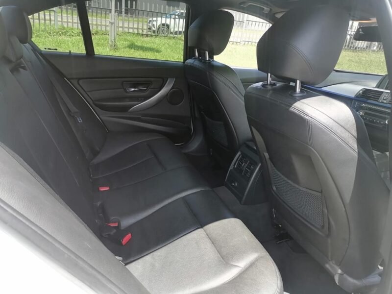 2013 BMW 3 Series 320i M Sport Auto For Sale in KZN
