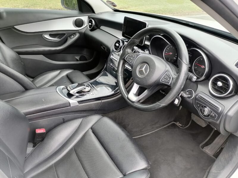 2015 Mercedes-Benz C-Class C220 Bluetec Avantgarde Auto For Sale in KZN