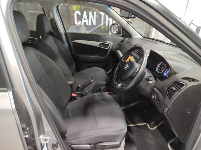 2022 Toyota Urban Cruiser 1.5 XR Auto For Sale in KZN
