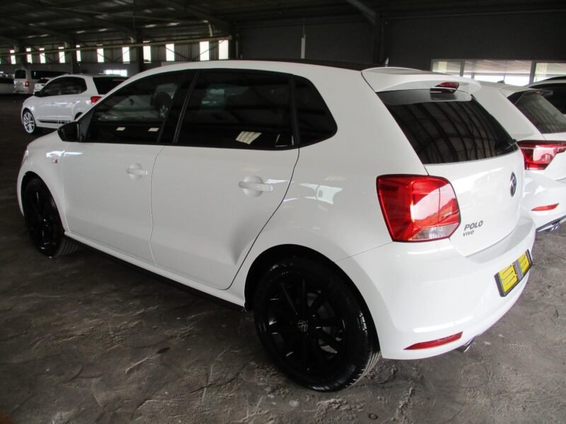 2024 Volkswagen Polo Vivo Hatch 1.4 Comfortline For Sale in KZN