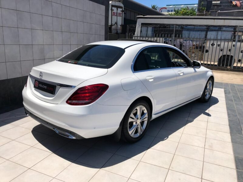 2016 Mercedes-Benz C-Class C180 Avantgarde Auto For Sale in KZN