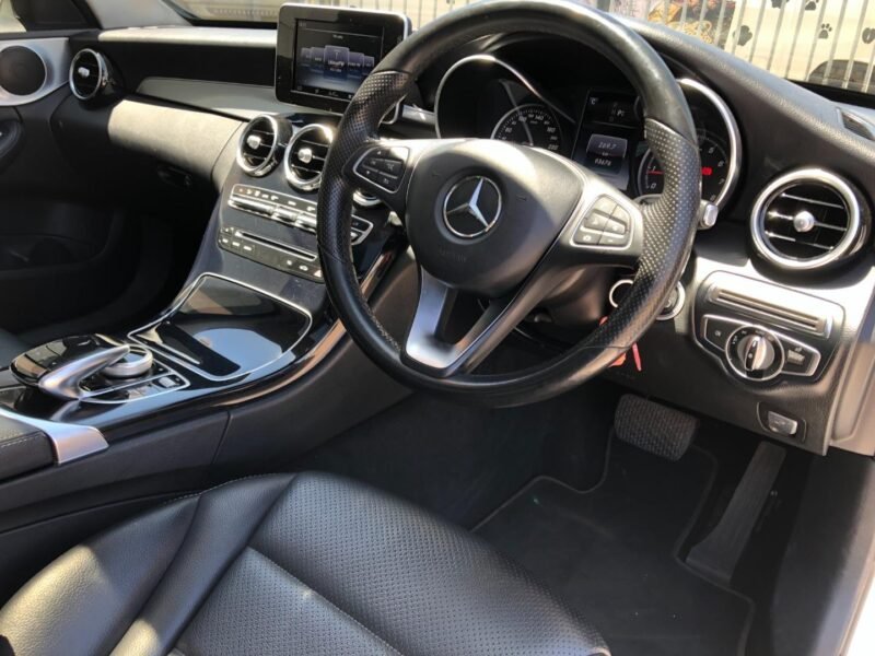 2016 Mercedes-Benz C-Class C180 Avantgarde Auto For Sale in KZN