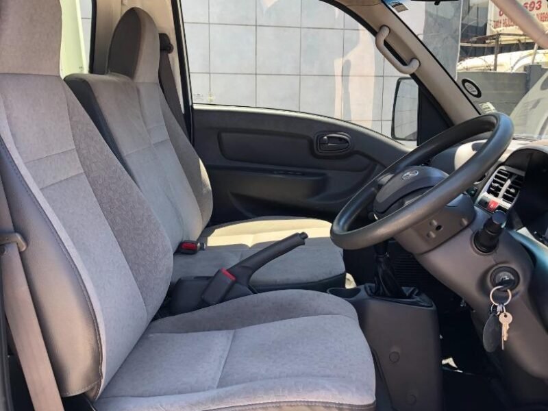 2018 Hyundai H-100 Bakkie 2.6D Chassis Cab For Sale in KZN