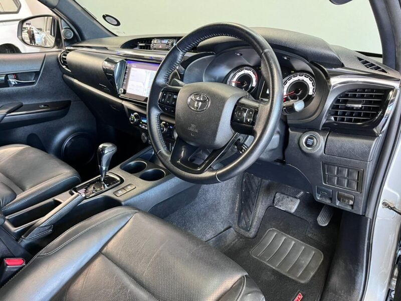 2019 Toyota Hilux 2.8GD-6 Double Cab Legend 50 Auto For Sale in KZN