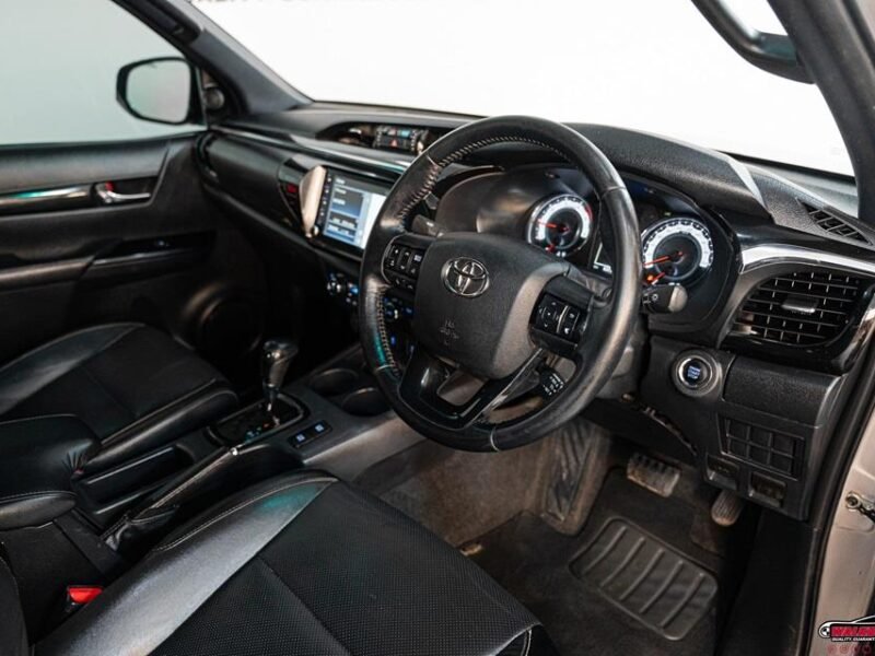 2020 Toyota Hilux 2.8GD-6 Double Cab Legend 50 Auto For Sale in KZN