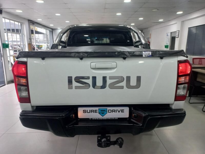 2015 Isuzu KB 250D-Teq Double Cab LE For Sale in KZN