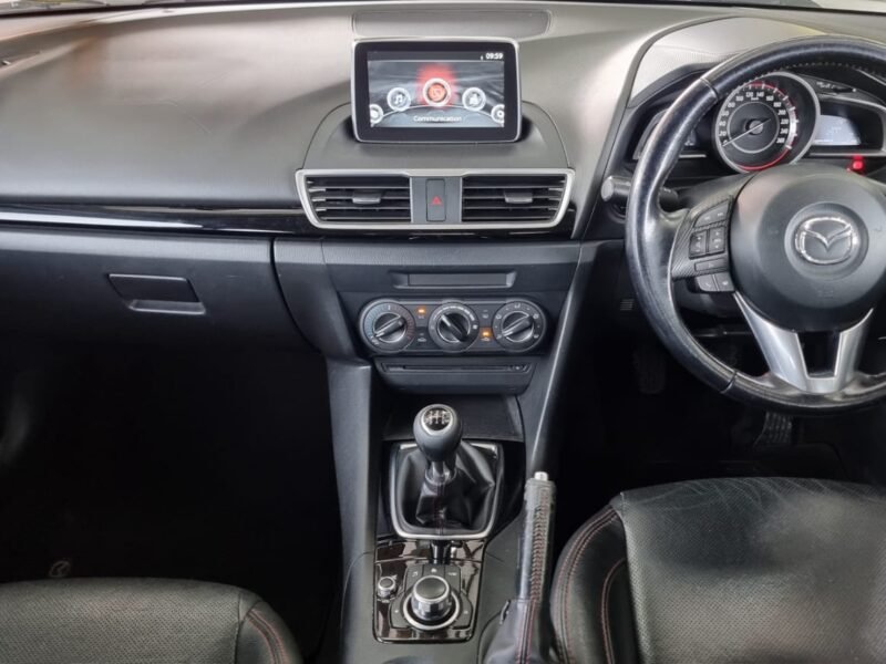 2016 Mazda Mazda3 Hatch 1.6 Dynamic For Sale in KZN