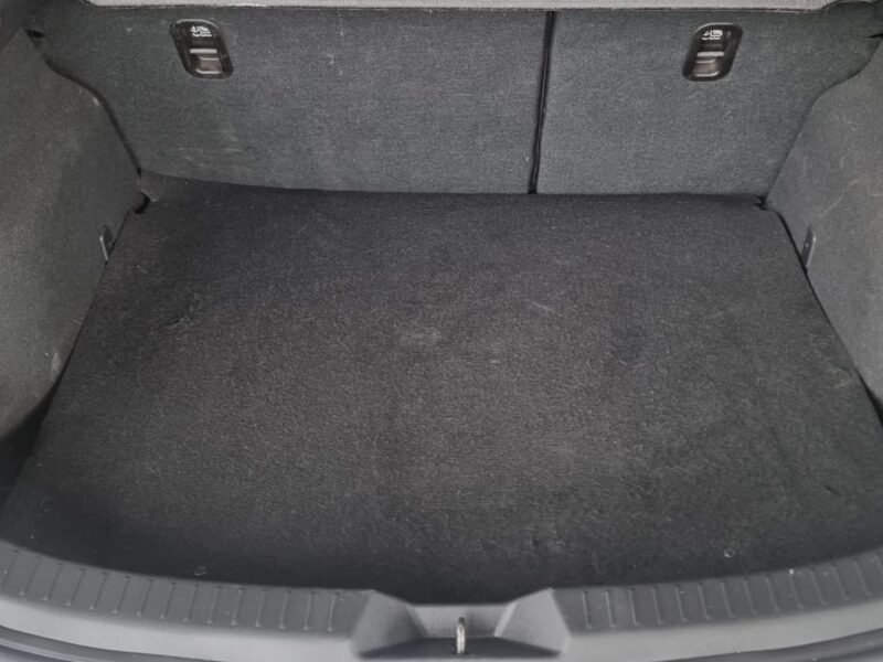 2016 Mazda Mazda3 Hatch 1.6 Dynamic For Sale in KZN
