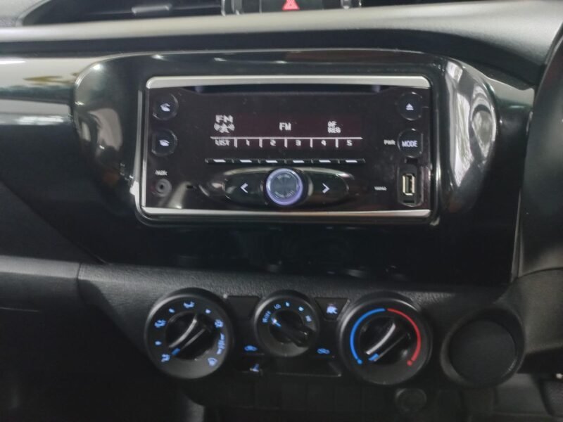 2021 Toyota Hilux 2.4GD S (Aircon) For Sale in KZN