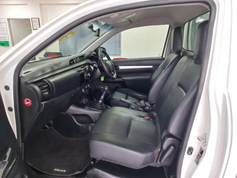 2021 Toyota Hilux 2.4GD S (Aircon) For Sale in KZN