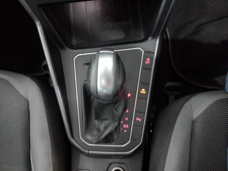 2021 Volkswagen Polo Hatch 1.0TSI Highline R-Line Auto For Sale in KZN