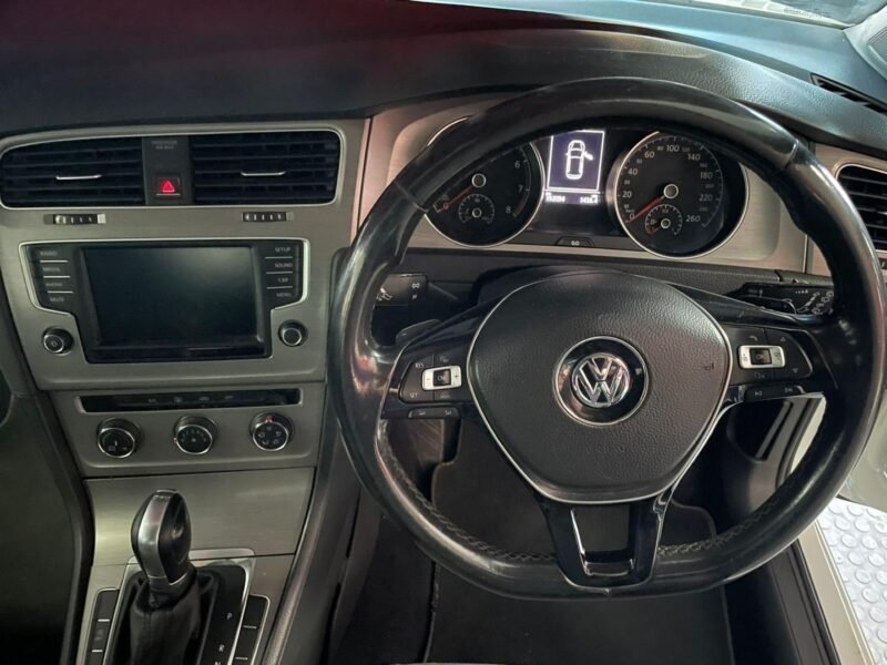 2016 Volkswagen Golf 1.4TSI Comfortline Auto For Sale in KZN