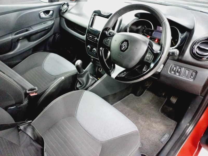 2015 Renault Clio 66kW Turbo Dynamique For Sale in KZN