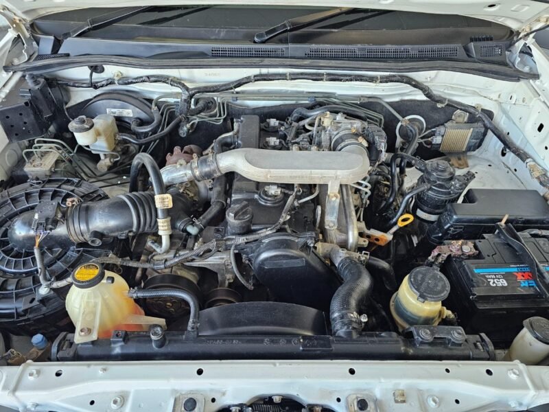 2012 Toyota Hilux 2.5D-4D 4x4 SRX For Sale in KZN