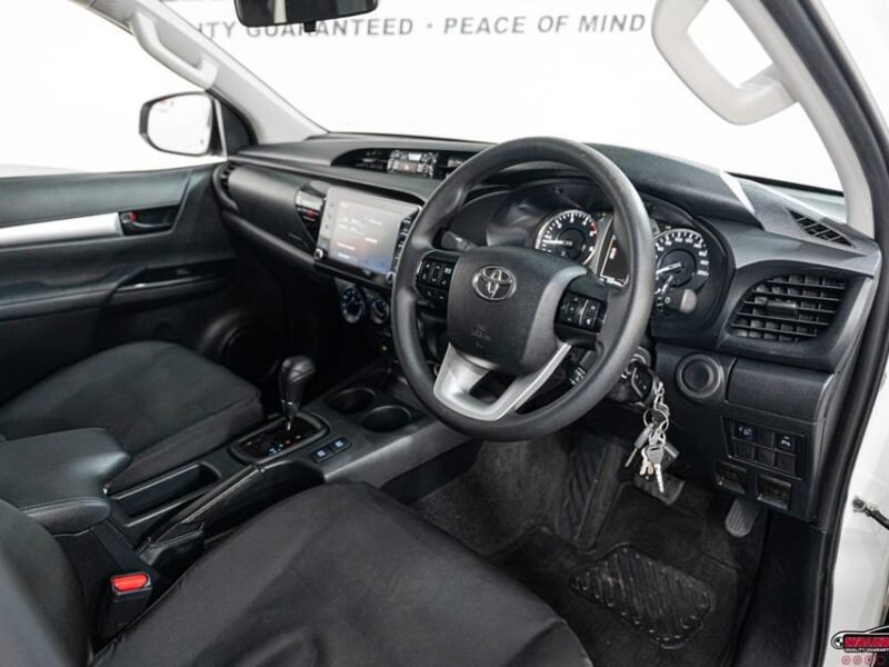 2020 Toyota Hilux 2.4GD-6 Double Cab Raider Auto For Sale in KZN