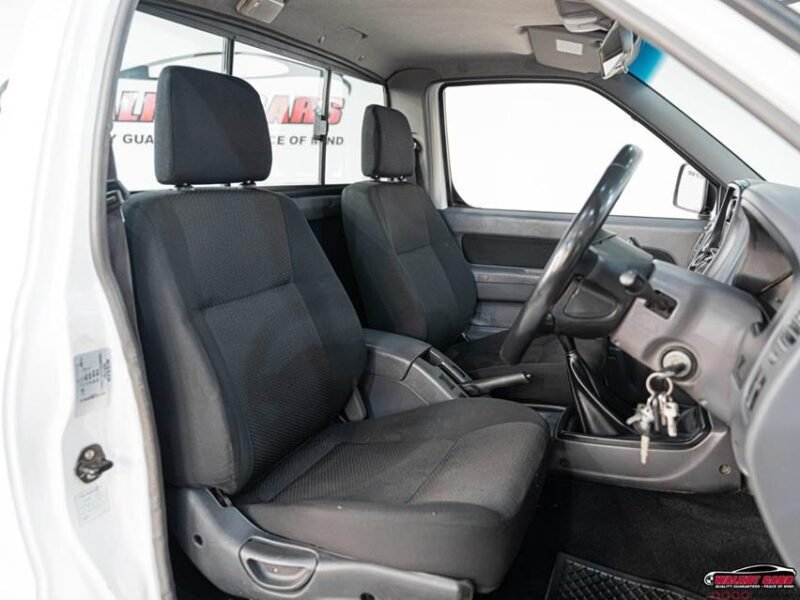 2019 Nissan NP300 Hardbody 2.5TDi Hi-Rider For Sale in KZN