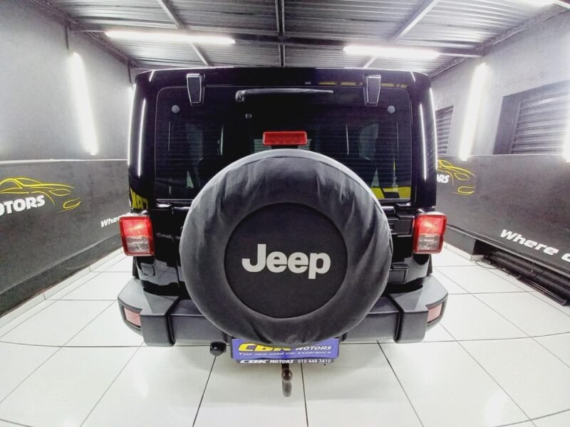2013 Jeep Wrangler 3.6L Sahara For Sale in KZN