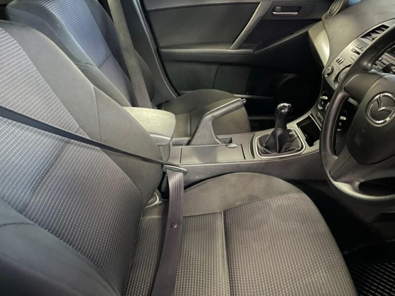 2013 Mazda Mazda3 Sedan 1.6 Original For Sale in KZN