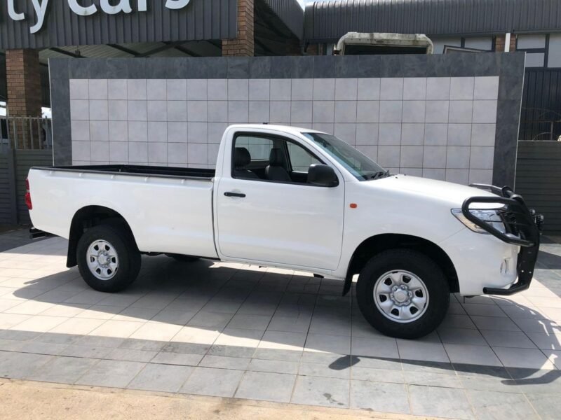2016 Toyota Hilux 2.5D-4D SRX For Sale in KZN