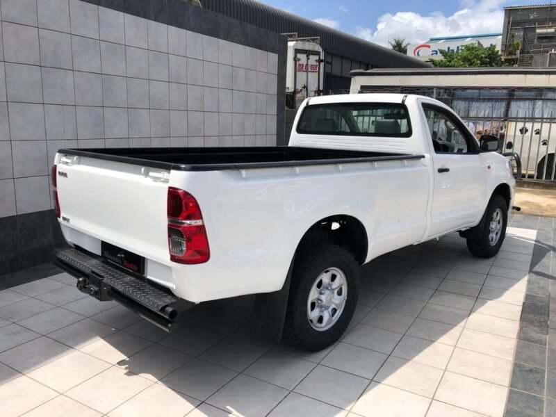 2016 Toyota Hilux 2.5D-4D SRX For Sale in KZN