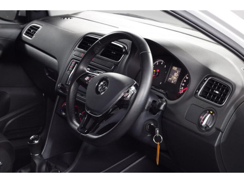 2018 Volkswagen Polo Vivo Hatch 1.6 Highline For Sale in KZN
