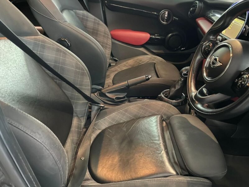 2015 MINI Hatch Austin For Sale in KZN