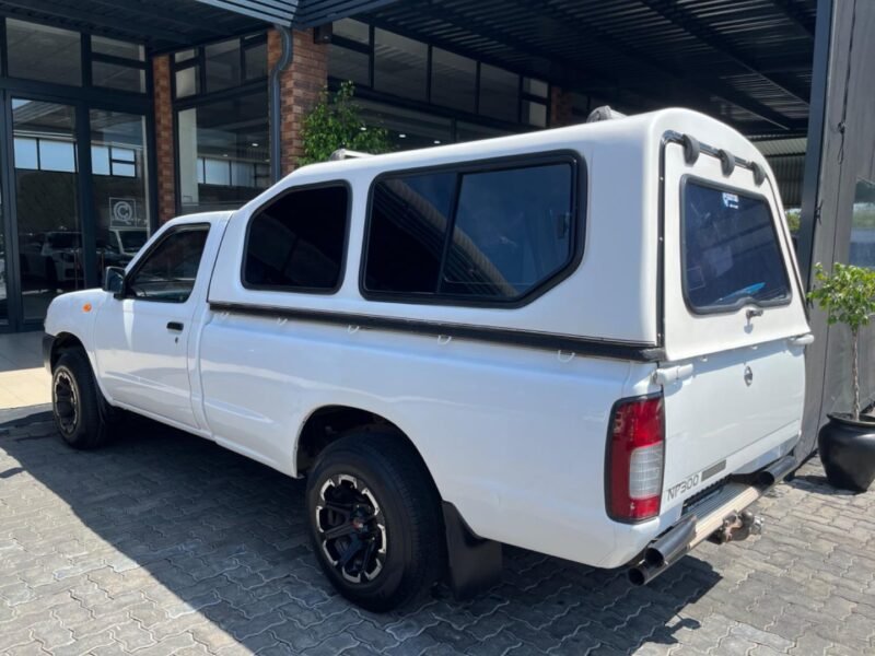 2019 Nissan NP300 Hardbody 2.5TDi For Sale in KZN