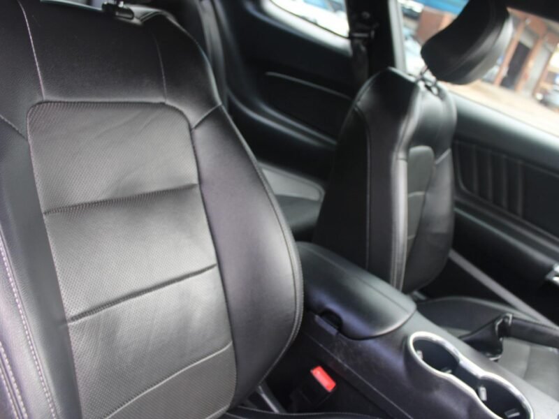 2020 Ford Mustang 2.3T Fastback For Sale in KZN