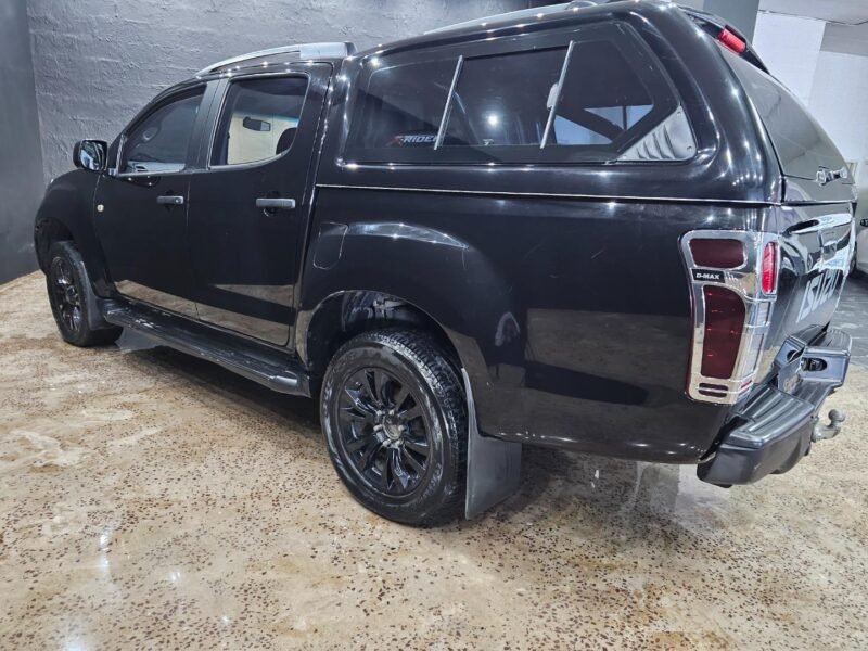 2018 Isuzu D-Max 250 Double Cab X-Rider For Sale in KZN