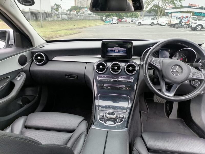2017 Mercedes-Benz C-Class C180 Avantgarde Auto For Sale in KZN