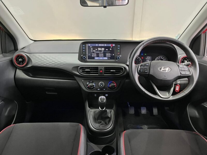 2024 Hyundai Grand i10 1.0 Fluid Hatch Manual For Sale in KZN