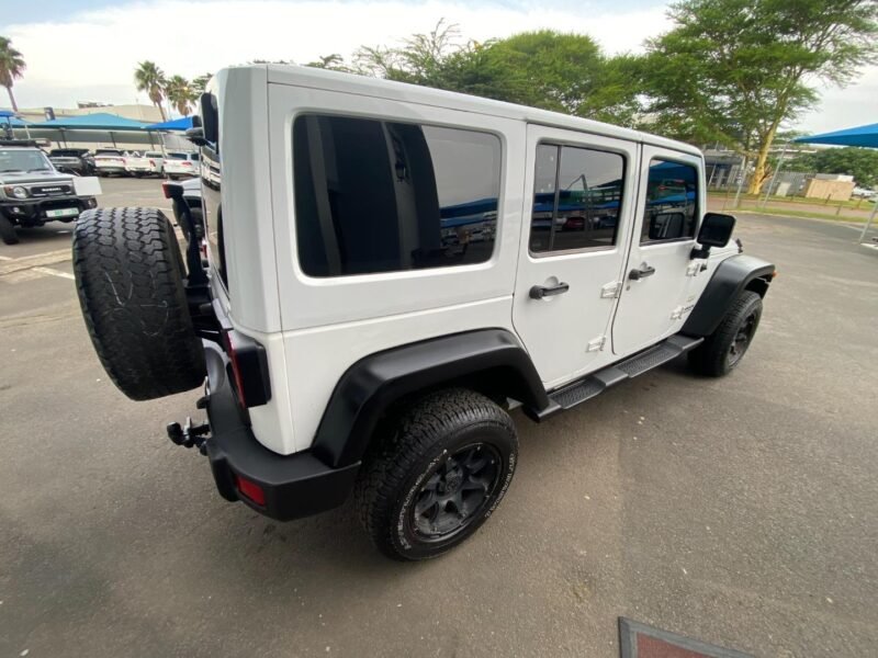 2012 Jeep Wrangler Unlimited 3.6L Sahara For Sale in KZN