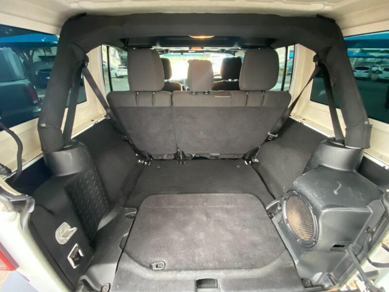 2012 Jeep Wrangler Unlimited 3.6L Sahara For Sale in KZN