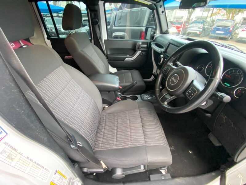 2012 Jeep Wrangler Unlimited 3.6L Sahara For Sale in KZN