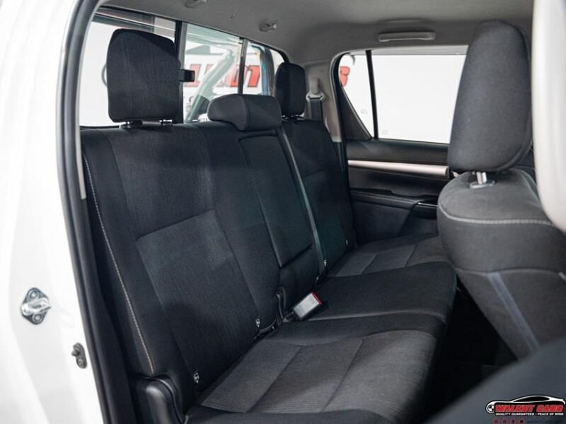 2018 Toyota Hilux 2.8GD-6 double cab Raider auto For Sale in KZN