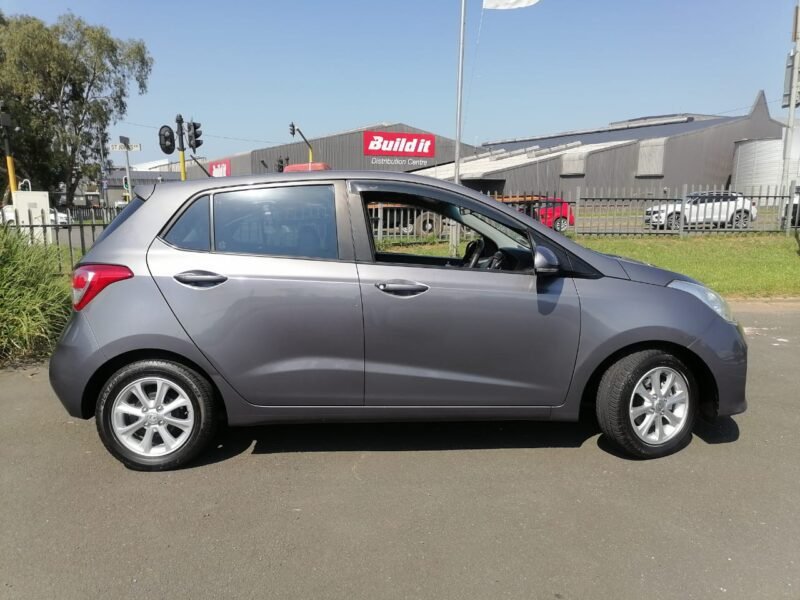 2018 Hyundai Grand i10 1.2 Fluid Auto For Sale in KZN