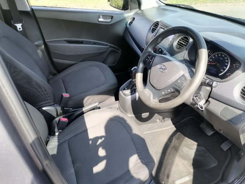 2018 Hyundai Grand i10 1.2 Fluid Auto For Sale in KZN