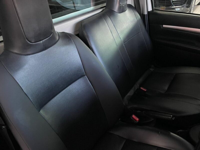 2020 Toyota Hilux 2.4GD S (Aircon) For Sale in KZN