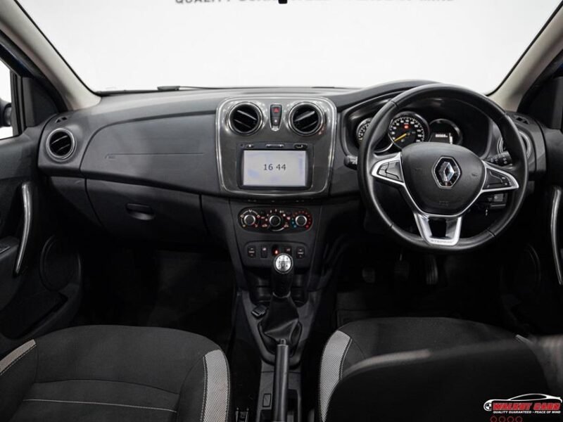 2017 Renault Sandero 66kW Turbo Stepway Dynamique For Sale in KZN