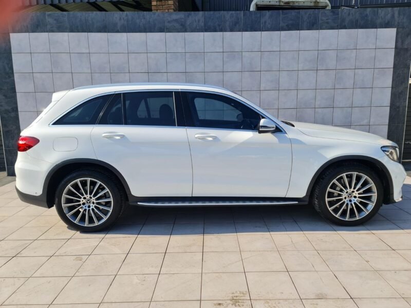 2018 Mercedes-Benz GLC GLC220d 4Matic AMG Line For Sale in KZN