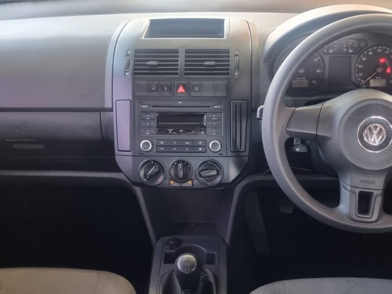 2017 Volkswagen Polo Vivo HATCH 1.4 CONCEPTLINE For Sale in KZN