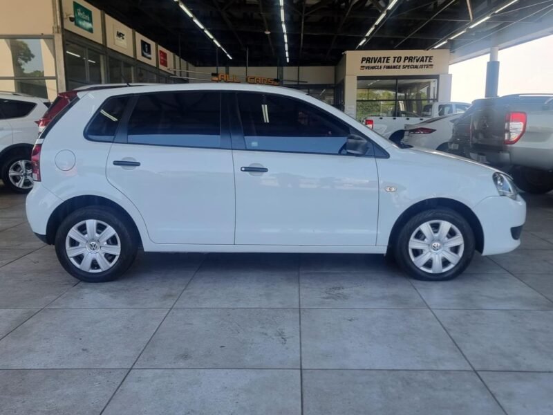 2017 Volkswagen Polo Vivo HATCH 1.4 CONCEPTLINE For Sale in KZN