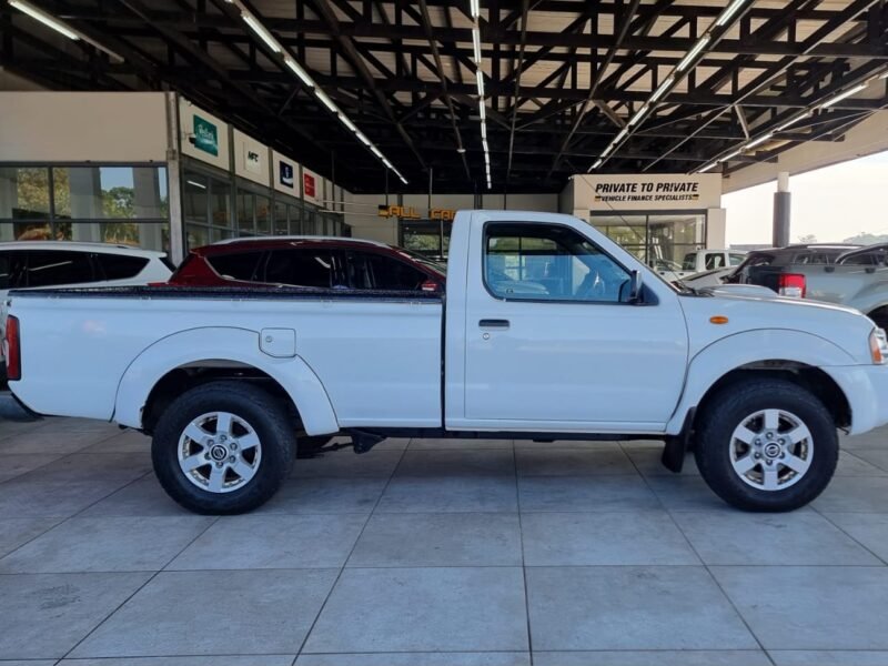 2019 Nissan NP300 Hardbody 2.5TDi Hi-Rider For Sale in KZN