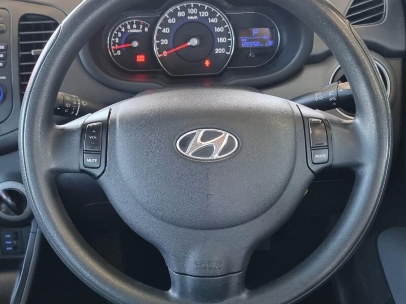 2014 Hyundai i10 1.1 Motion Auto For Sale in KZN