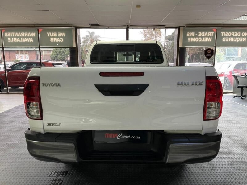 2018 Toyota Hilux 2.4GD-6 Xtra cab SRX For Sale KZN